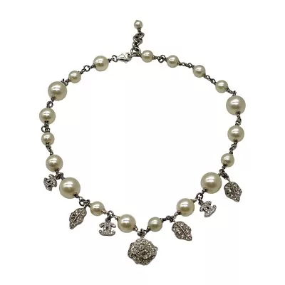 $2675 • Buy Chanel Vintage Pearl Charm Choker Necklace