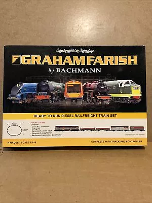 Graham Farish N Gauge Railfreight Diesel Train Set. 370-252 • £102