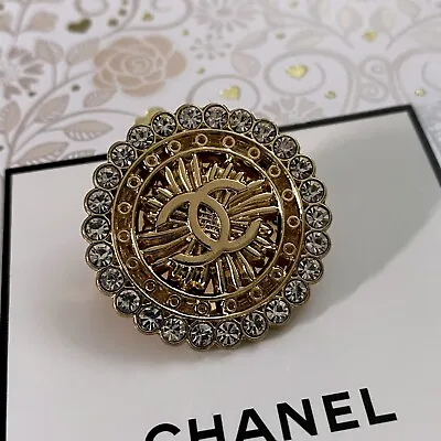 Large CHANEL Vintage CC Zipper Pull Button Charm Brooch Gold Tone ∅ 32 Mm 126in • $55