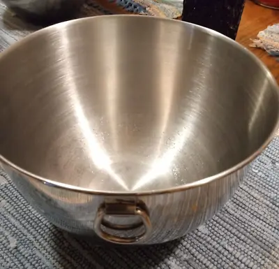 Vintage  Revere Ware  1801 Stainless Steel 2 Quart Mixing Bowl W/D Ring 7 3/4  • $17