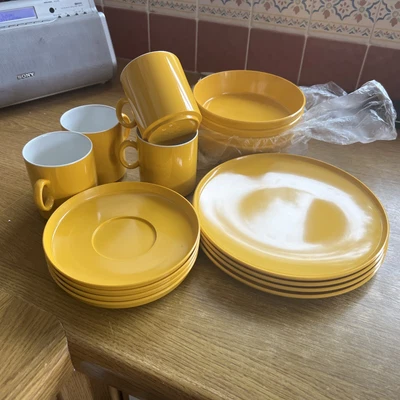 £49.99 • Buy Vintage Melamine 16pcs Picnic Set Encore By Gaydon Yellow Vintage Excellent Item