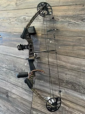 Matthew Mission Menace Compound Bow Right Handed 17-30  16-50#  • $200