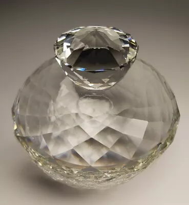 ROYAL DOULTON Radiance Giftware Crystal Trinket Dish 100mm With Lid  • $50