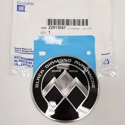2002-2013 Chevrolet Avalanche Black Diamond Emblem By GM 22913047 • $95.86