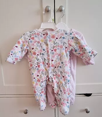 Bundle Of 2x Baby Girl Fleece Sleepsuits 0-3 Early Days Babygrows • £0.99