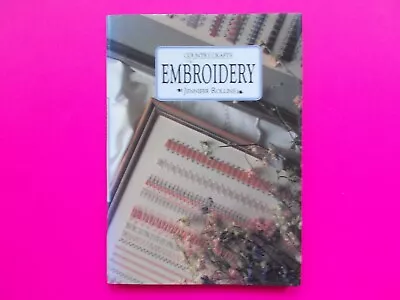 COUNTRY CRAFTS EMBROIDERY By JENNIFER ROLLINS - HC DJ ** AS NEW • £3.64