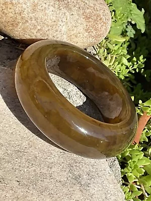 Vintage Thick Chunky Brown Marbled Plastic Bangle Bracelet Costume Jewelry • $16.23