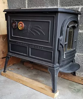 Vermont Castings Aspen 1920 Wood Stove • $750