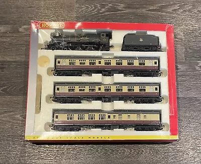 HORNBY R2133M BR SUDELEY CASTLE TRAIN SET C/w GWR CASTLE CLASS LOCO + 3 COACHES • £115