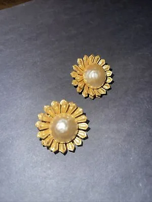 Miriam Haskell Vintage Sunflower Earrings Baroque Tiered Gold Gilt Petals Signed • $99.99