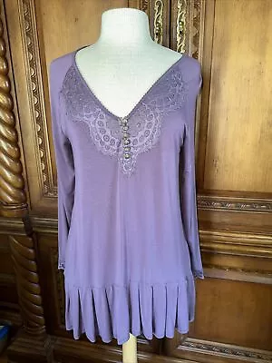 Matilda Jane Shirt Womens Small Long Sleeve Purple Lace Peasant Top V Neck Tunic • $17.25