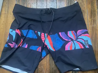 Volcom Board Surf Shorts Mens Size 40” XL Mod-Tech Multi Color Beautiful • $18