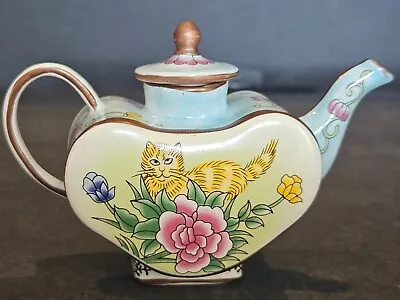 Vtg Miniature Collectible Hand Painted Heart Shaped Cat Teapot • $28