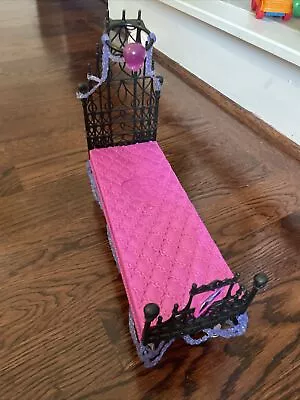 Monster High Doll Spectra Vondergeist Floating Bed Playset Rare • $17