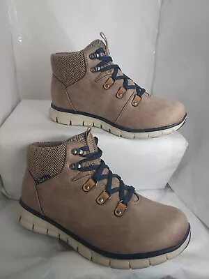 Skechers Synergy Mountain Dreamer Boots Women's 8.5 Fleece Lined Combat Hiking • $20