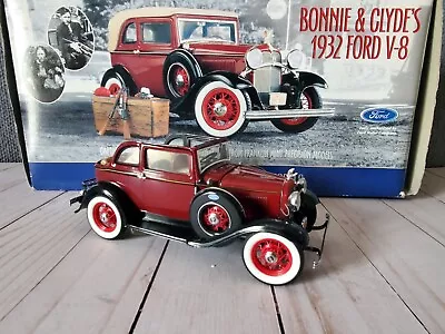 Franklin Mint 1932 Ford Flathead V-8 Bonnie & Clyde 1:24 Diecast Bullets & Car • $249.95