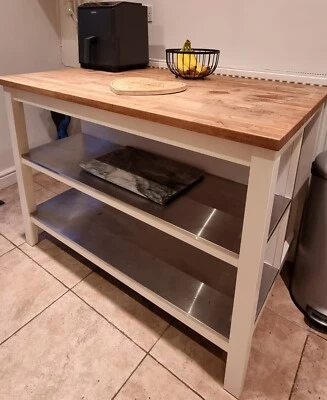 £325 • Buy Solid Oak Butchers Block / Kitchen Island