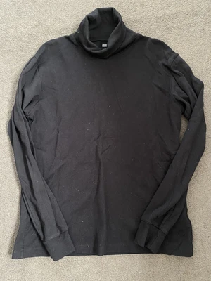 $10 • Buy Uniqlo Black Turtle Neck Long Sleeve Size Medium