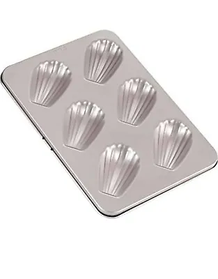 £12.99 • Buy CHEFMADE Madeleine Mold Cake Pan, 6-Cavity Non-Stick Oval Shell, Champagne Gold