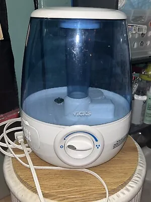 Vicks Humidifier • $30