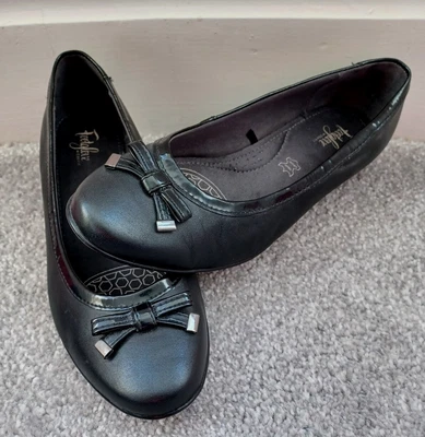 £9.99 • Buy M&s Footglove Black Leather Smart Wide Fit Shoes Size Uk 7  *vgc
