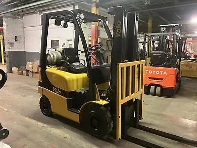 2019 Yale 3000 LB Solid Pnuematic Forklift With Side Shift And Triple Mast • $13999