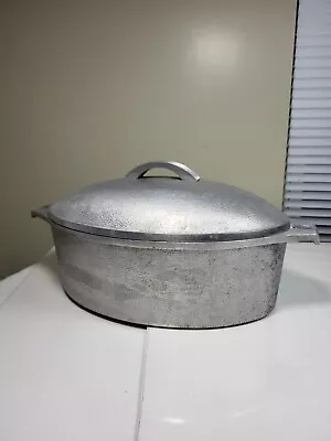 Vintage Unmarked Hammered Aluminum Oval Roaster With Lid • $35