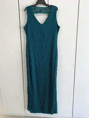 NWOT! MARINA 262639 V-Neck Long Lace Sheath Gown Dress 16 - Hunter Green • $49.99