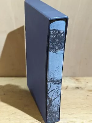 I Capture The Castle Dodie Smith Folio Society • £14.95