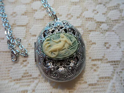 Silver Plated Filigree Victorian Mermaid Cameo Locket Necklace 24  Green • $36.99