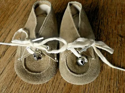 Vintage 1970's Baby Shoes Brown Suede Tinkle Bells Beginning Walker 9 Mo  1.5 Yr • $19.60