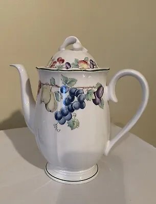 Villeroy Boch Melina Teapot/Coffeepot • $25
