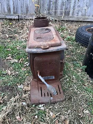 $199.99 • Buy Vintage Logwood Wood Burning Stove Model 1126 (NO LEGS) LOCAL PICK UP ONLY