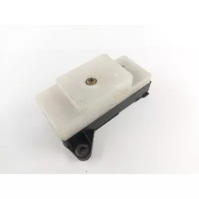 Suzuki GSXR 1100 GV73A [1992] - Fuse Box • $101.99