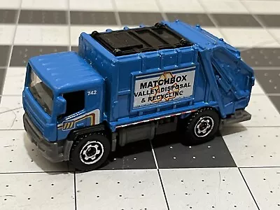 2008 Matchbox Valley Disposal Garbage Truck Blue MB742 Diecast Vehicle - NICE • $3.99