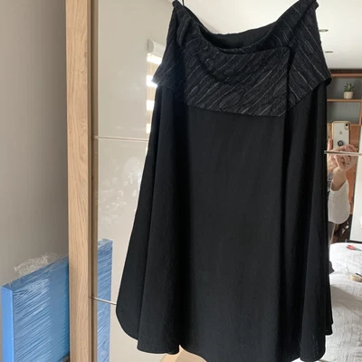 £5 • Buy Crea Concept Black Skirt Size 40 No Belt & Needs  Small Repair Please Read