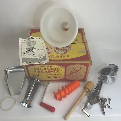 VTG Victorio Vitantonio Model 200 Tomato Food Strainer Canning Juicer W/ Box • $47.95