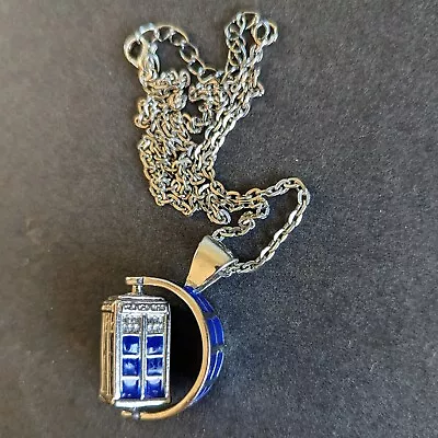 Doctor Who Spinning Tardis Silver Tone Alloy Pendant W Chain.  MO • £12.28