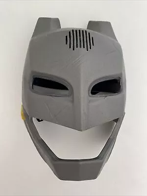 DC Comics Batman Bat-Tech Voice-Changing Mask With Over 15 Sounds • £11.54