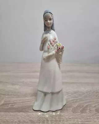 Reduced To Sell A  Rare Miquel Requena Lady  (lladro/nao Style) 10  Tall • $29