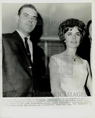 1965 Press Photo Marina Oswald And Kenneth J. Porter In Richardson Texas • $24.88