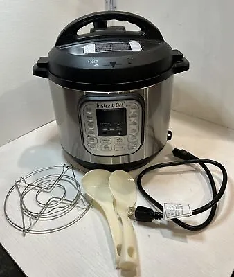 Instant Pot Duo Model# IP-DUO60 V3 6 Quart 7-in-1 Pressure Cooker - Works Great • $57.95