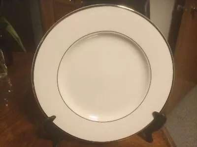 10 3/4”Mikasa Ultima+ CAMEO PLATINUM HK301 Dinner Plate(s) Excellent Condition • $9.98