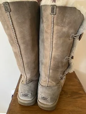 UGG Triple Bailey Button Tall Chestnut Boots Womens Size 10 1873 UK 8.5 Shoes • $44.39