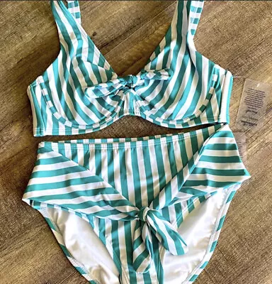 Gabi Fresh Swimsuit Top Size 14 D/DD Bottom Size 12 • $20