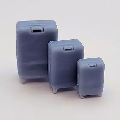 1:24 Wheeled Luggage Set • £5