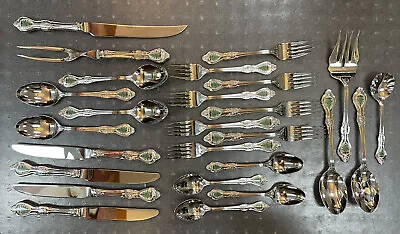 Spode Wallace 18/10 Christmas Tree Emblem Stainless Flatware 26 Pieces • $533.33