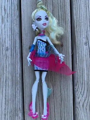 Monster High Lagoona Blue First Wave Doll And Accessories Earrings Missing 1 Fin • $39.85