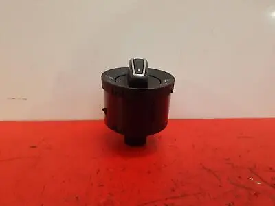 2017 Volkswagen Polo Headlight Switch • $52.98