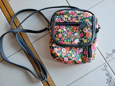 Multi Sac Micro Everest Crossbody Bag • $14.99